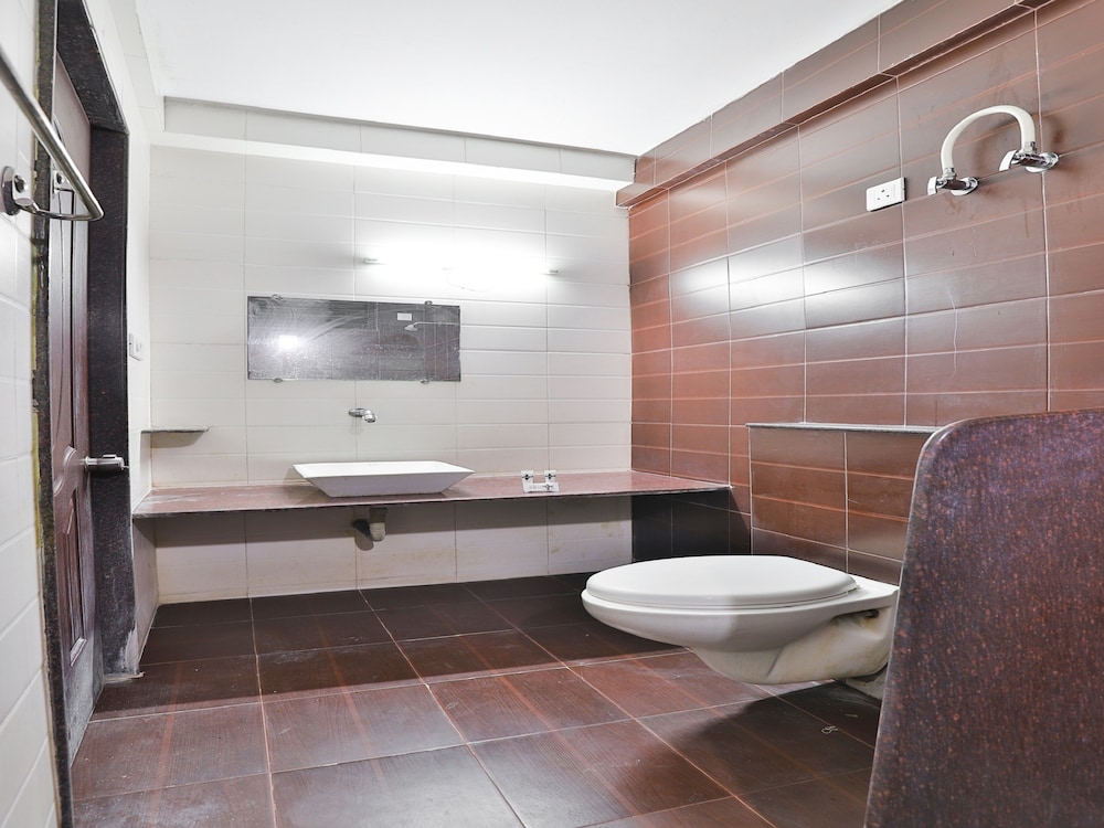 Deluxe Double Or Twin Room, 1 King Bed photo 2