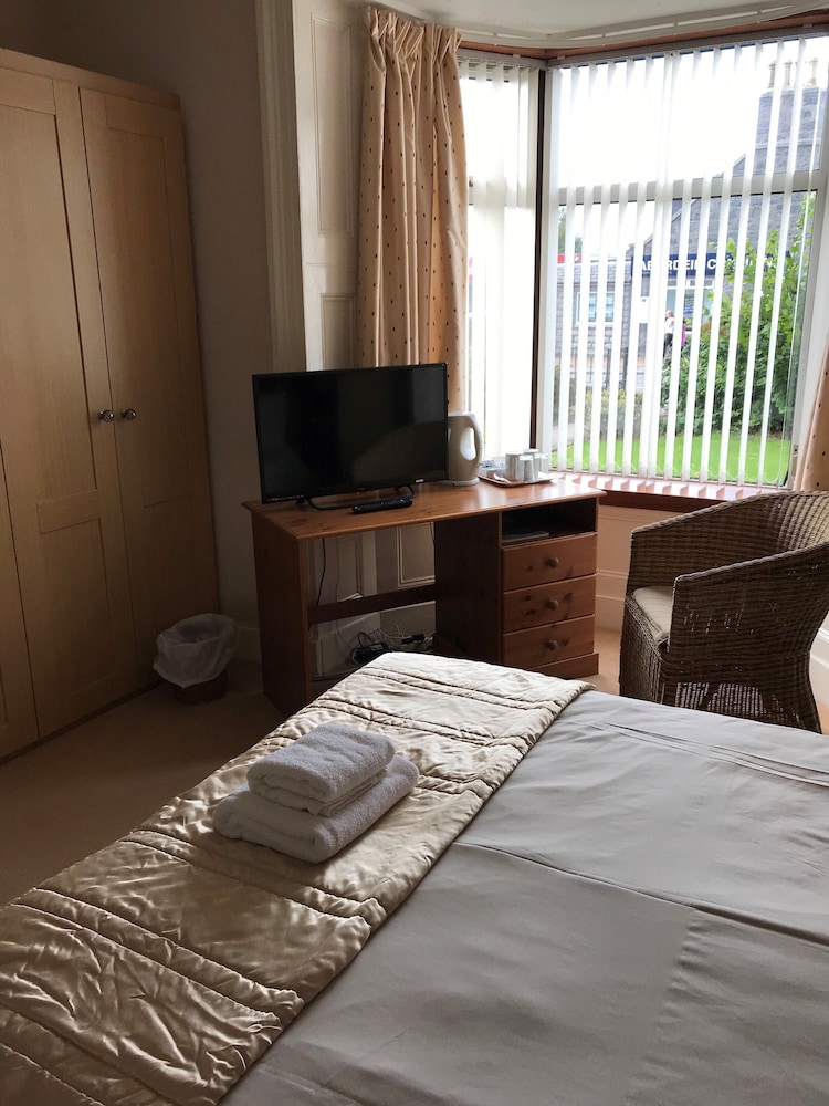 Double Room (with Private External Bathroom) - Photo 2