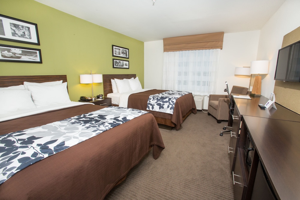 Standard Room, 2 Queen Beds, Non Smoking photo 1