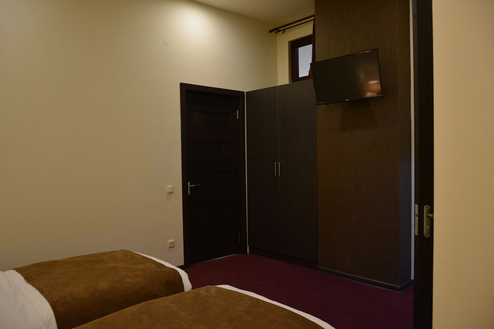 Standard Room photo 2