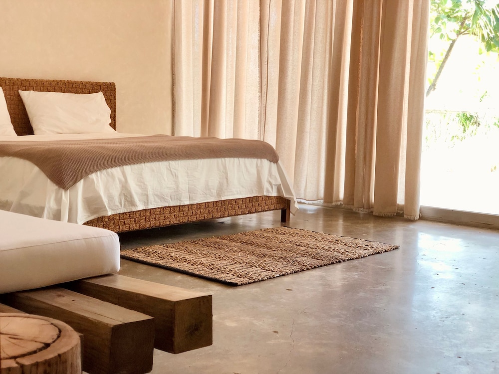 Deluxe Room, Garden View