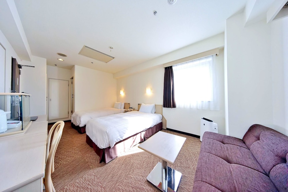 Standard Room, 2 Twin Beds, Smoking, Refrigerator photo 1