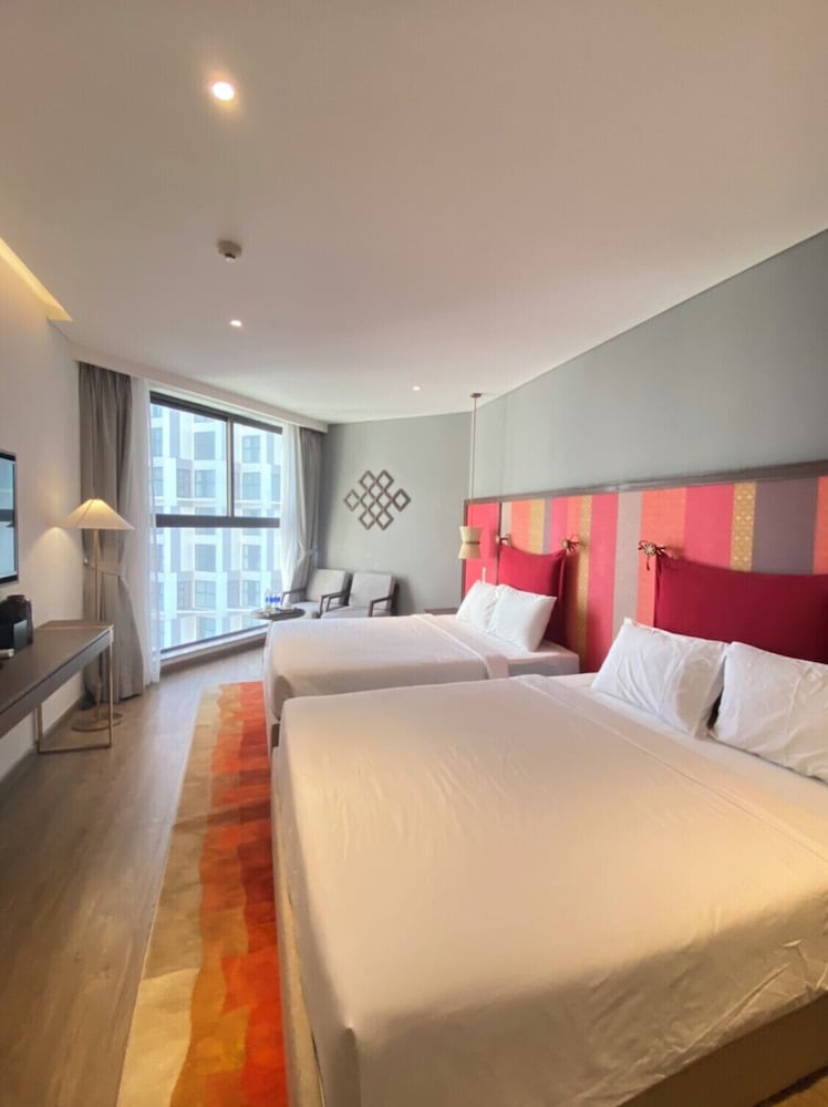 Family Quadruple Room, Pool View photo 1