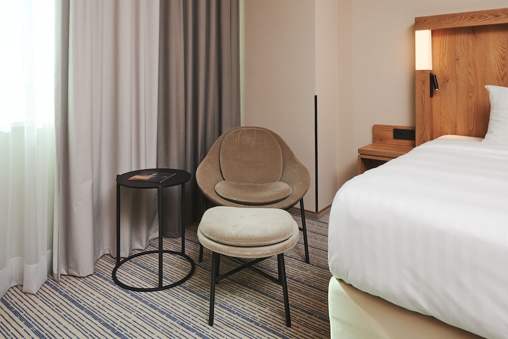 Superior Room, 1 King Bed - Photo 3