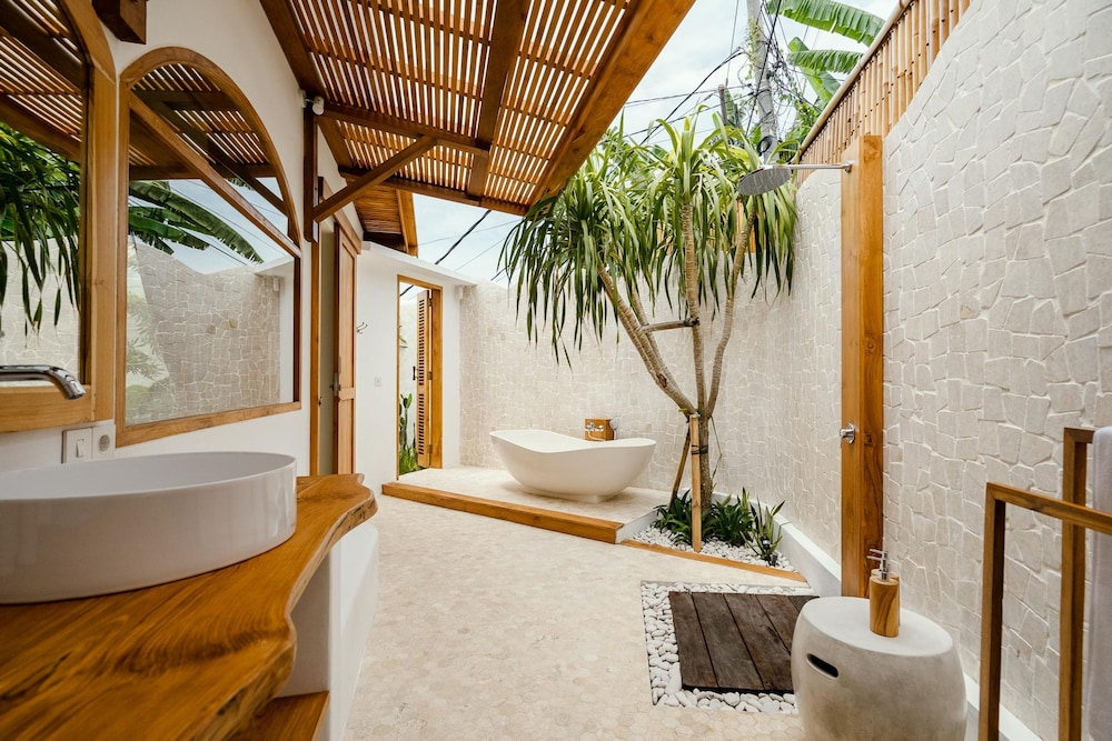 Family Room, Connecting Rooms, Partial Sea View