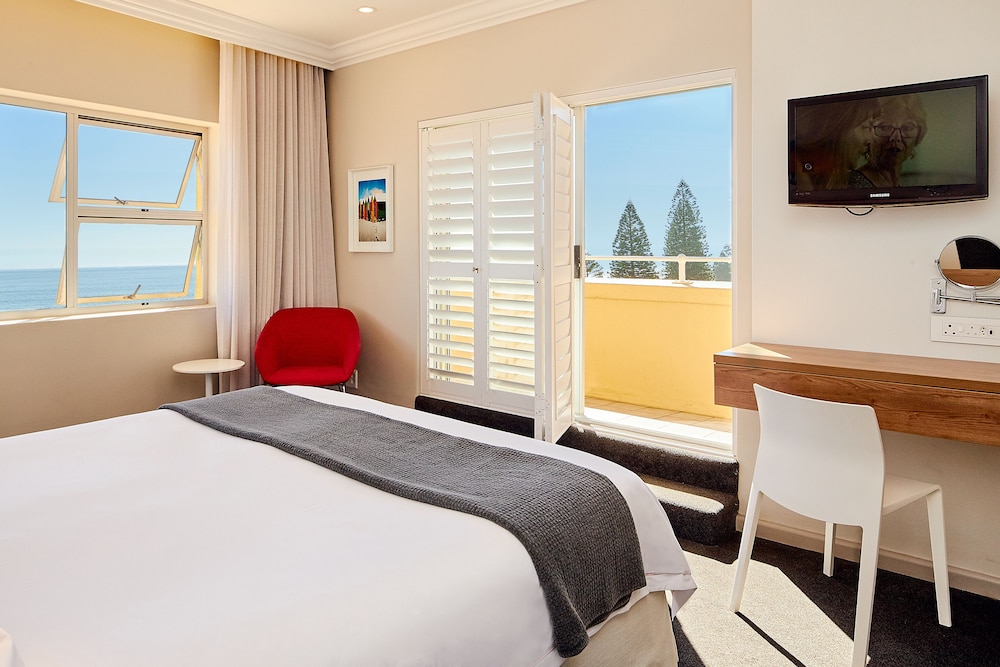 Superior Apartment, 2 Bedrooms, Balcony, Sea View - Photo 1