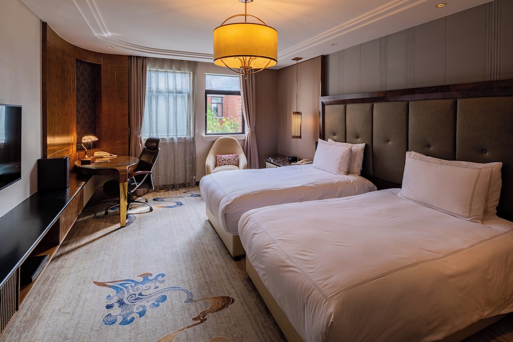 Classic Room, 2 Twin Beds - Photo 1