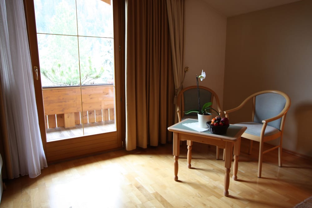 Junior Suite, Balcony, Mountain View photo 3