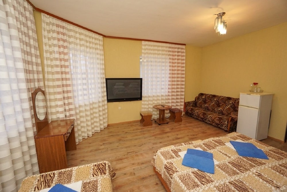 Standard Triple Room (Cottage #5) photo 3