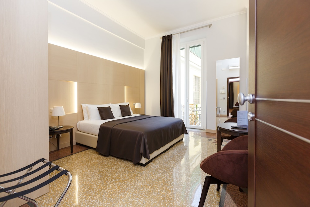 Deluxe Double or Twin Room, Balcony, Garden View photo 1