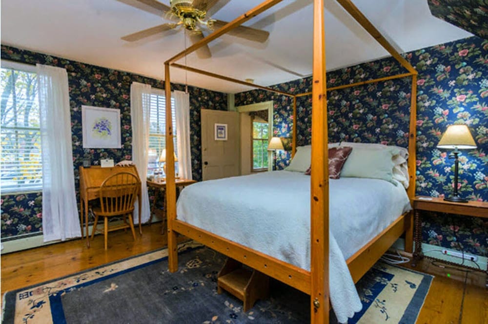 Classic Room, 1 Queen Bed, Private Bathroom photo 1