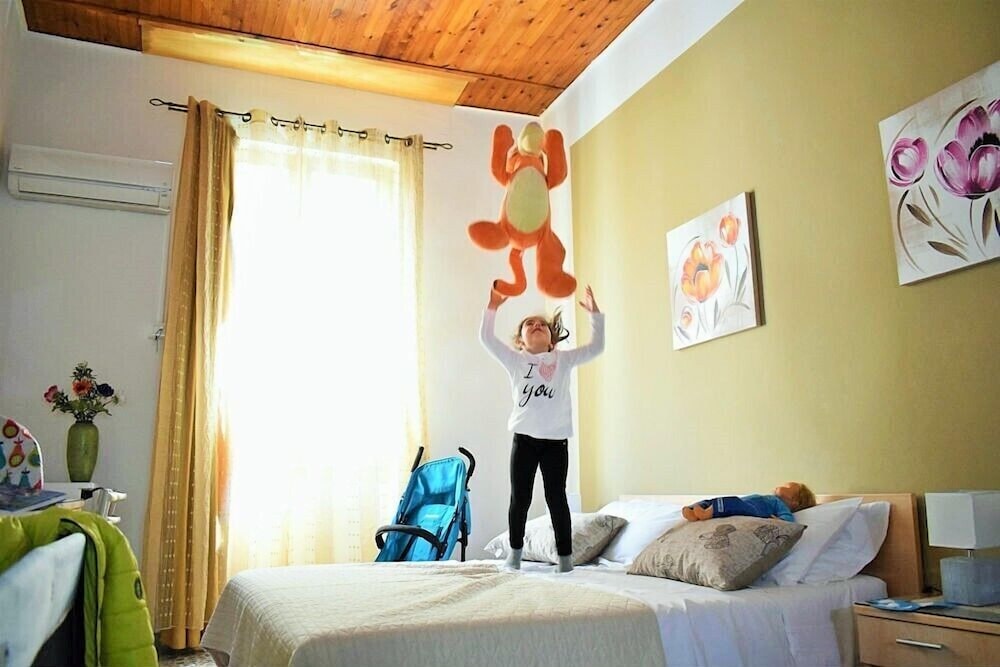 Quadruple Room - Photo 2