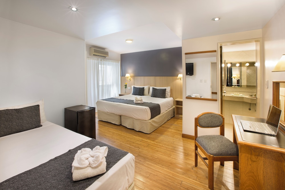 Triple Room, 3 Twin Beds photo 2