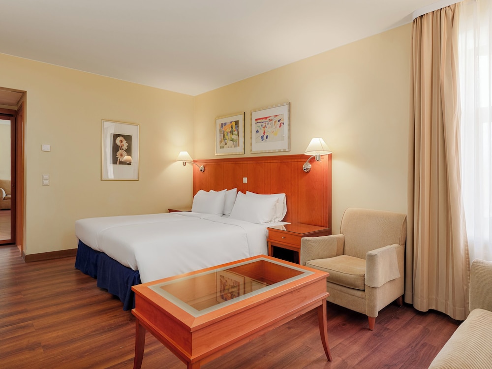Superior Room - Photo 11