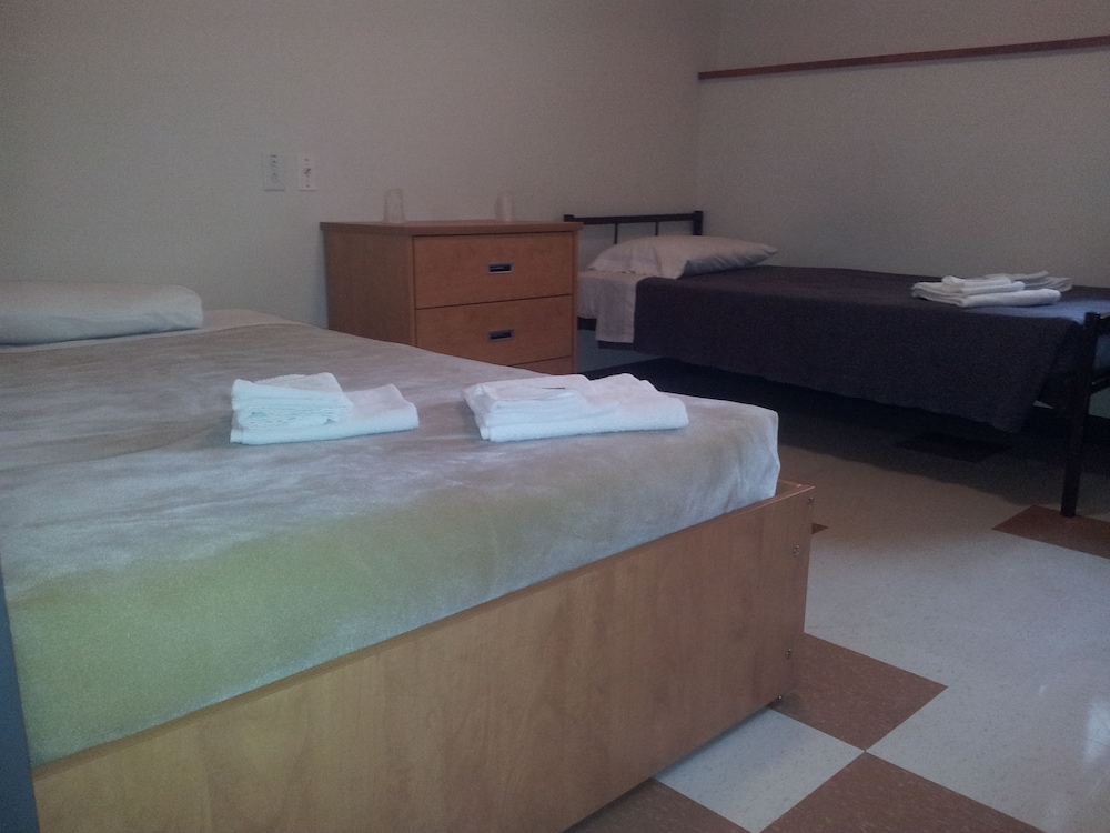 Family Studio, 2 Bedrooms, Refrigerator & Microwave (could be located in basement)
