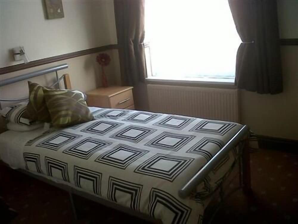 Single Room, Ensuite photo 1