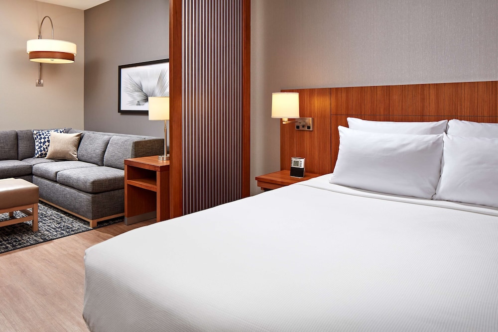 Standard Room, 1 King Bed