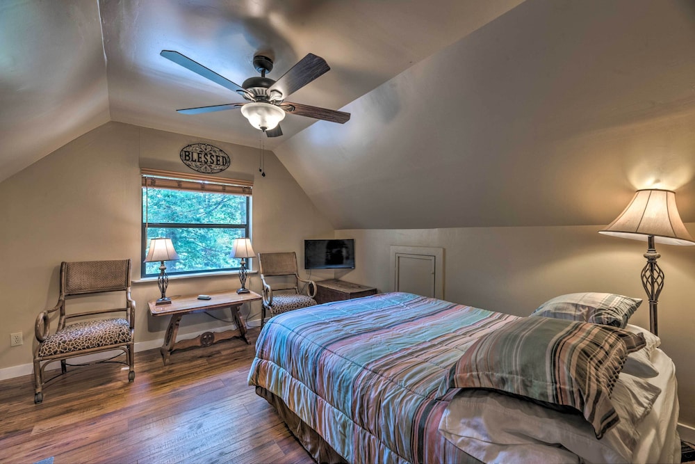 House (2 Bedrooms) photo 1