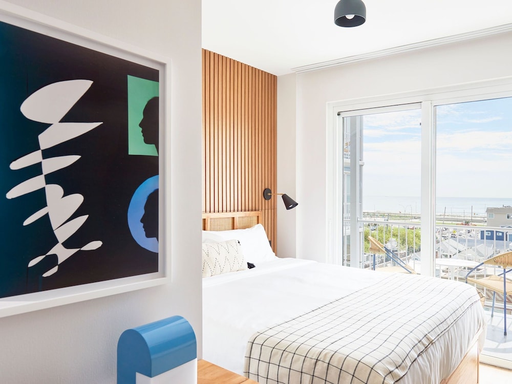 Standard Room, 1 King Bed, Terrace, Ocean View photo 1