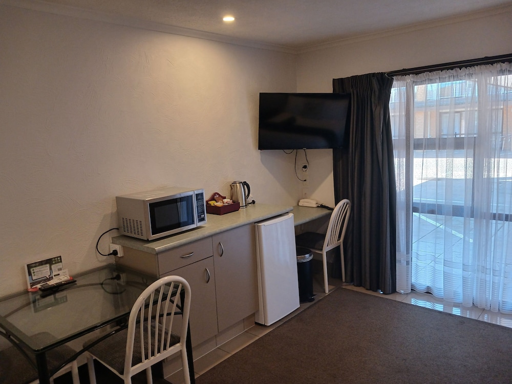One Bedroom Suite photo 2