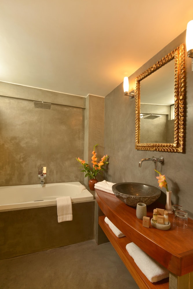Presidential Suite, Jetted Tub, City View photo 2