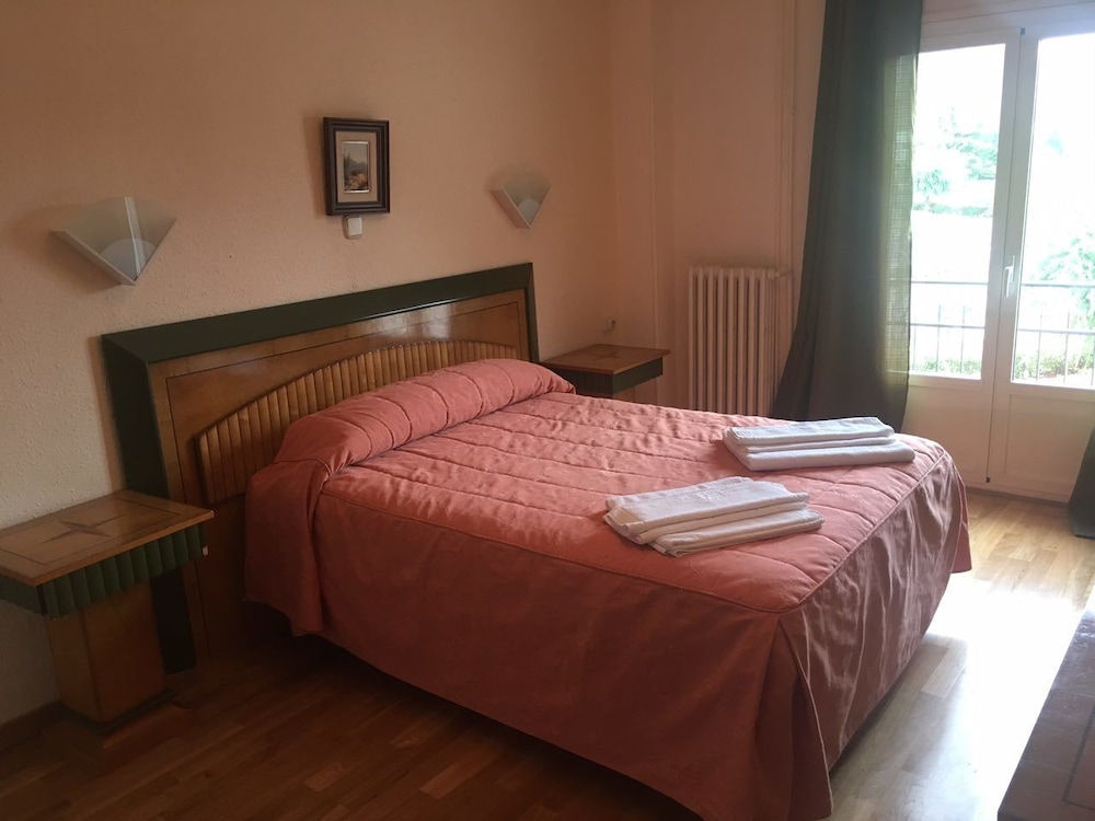 Double Room, 1 Double Bed, Balcony, Valley View