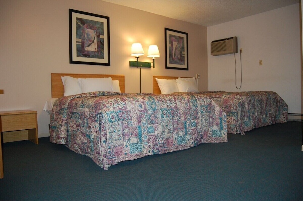 Room, 2 Queen Beds, Non Smoking photo 3