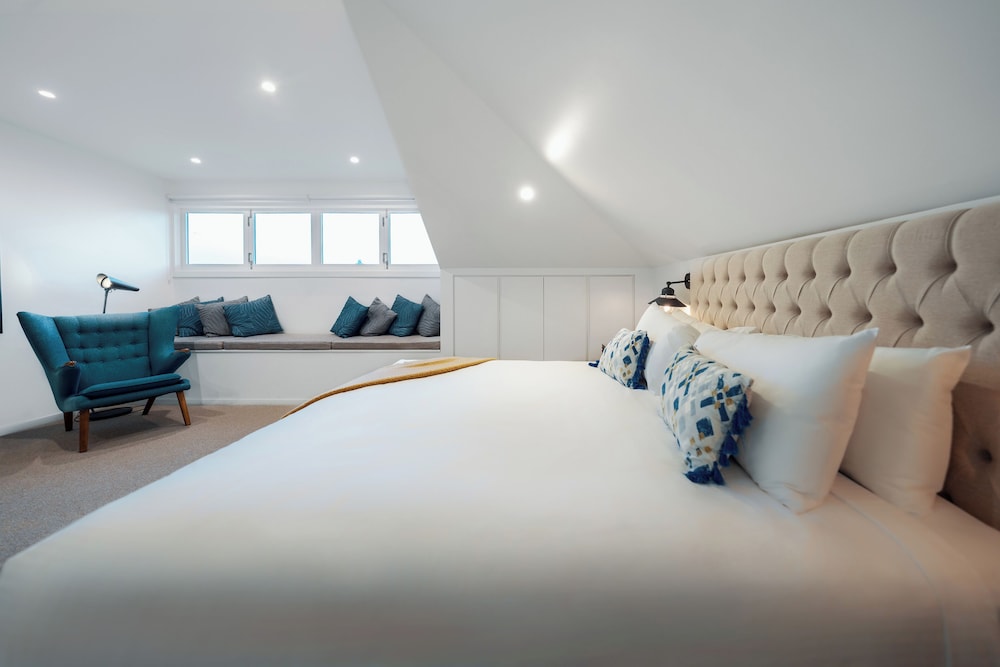 Luxury Two Bedroom Penthouse (Opera House View)