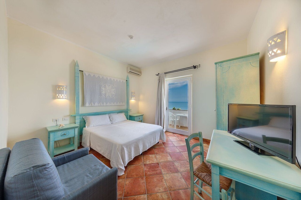 Family Room, Sea View - Photo 1