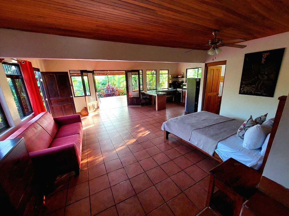 Apartment, 2 Bedrooms, Garden View photo 3