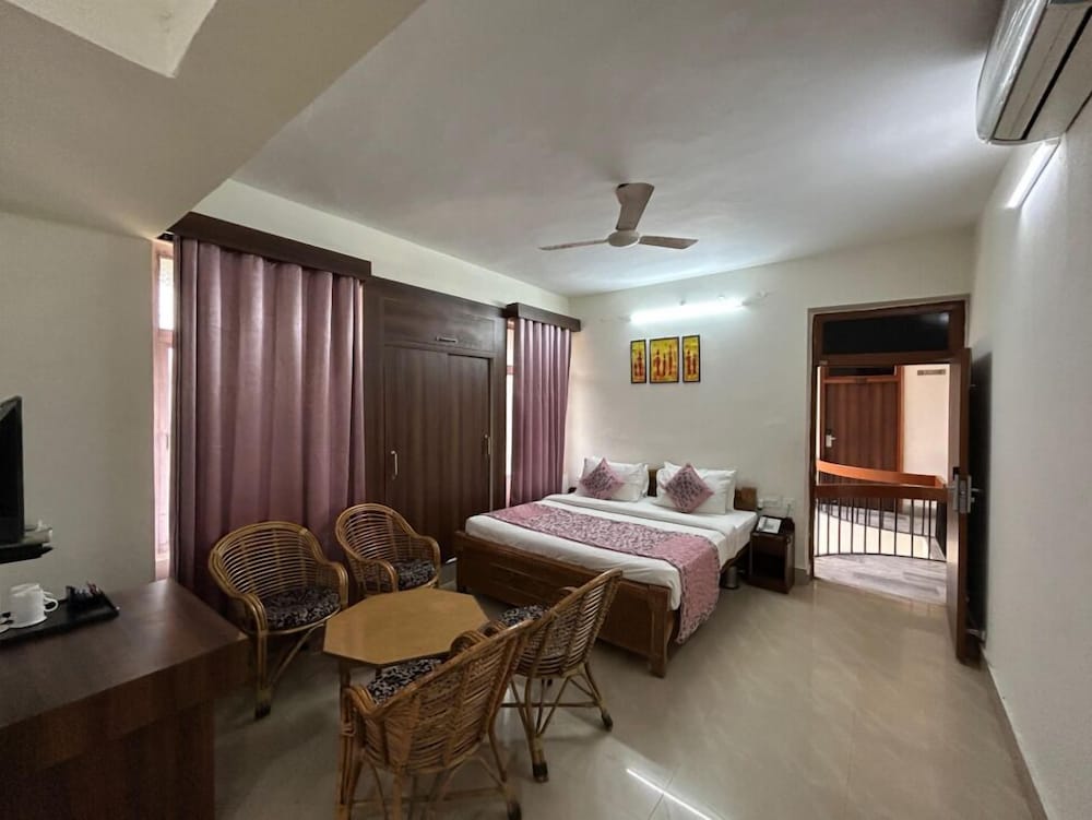 Deluxe Double or Twin Room, City View