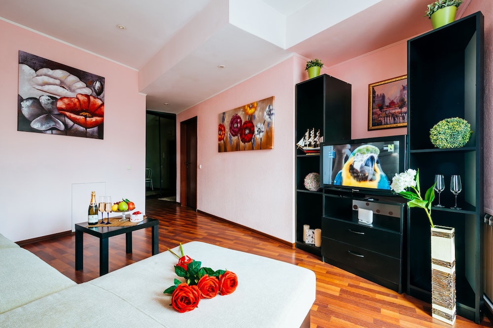 Basic Apartment, 1 Bedroom (Prospect Nezavisimosti, 46) photo 3