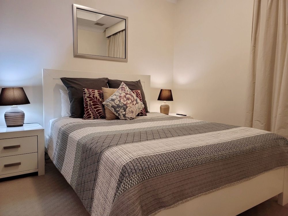 Sub-Penthouse - Photo 5