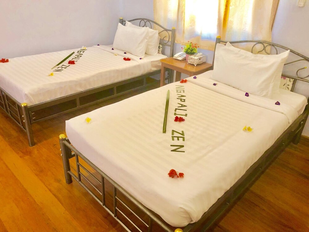 Deluxe Twin Room photo 2