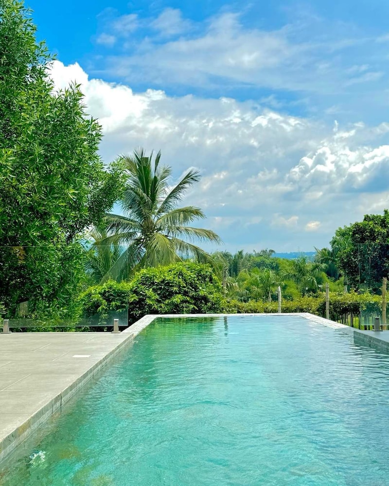 Luxury Villa, 4 Bedrooms - Photo 8