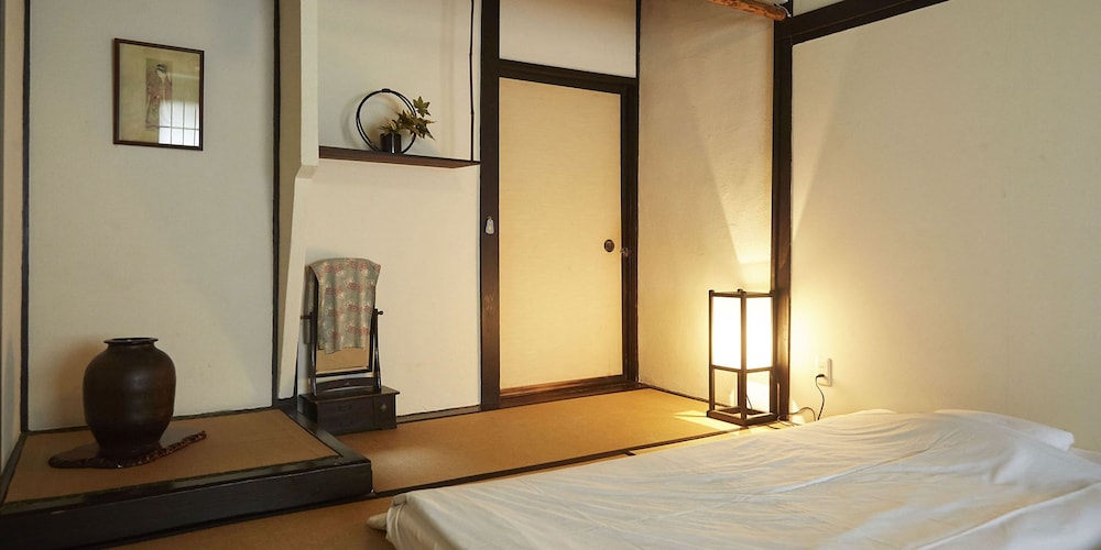 Traditional Triple Room, Multiple Beds (For 3 people,Check in time 4pm-10pm) photo 2