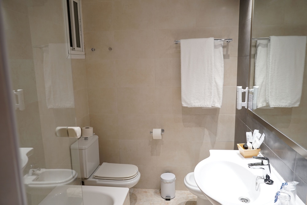 Double Room, Sea View - Photo 8