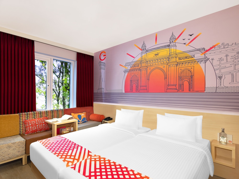 Luxe Queen Room - Photo 4