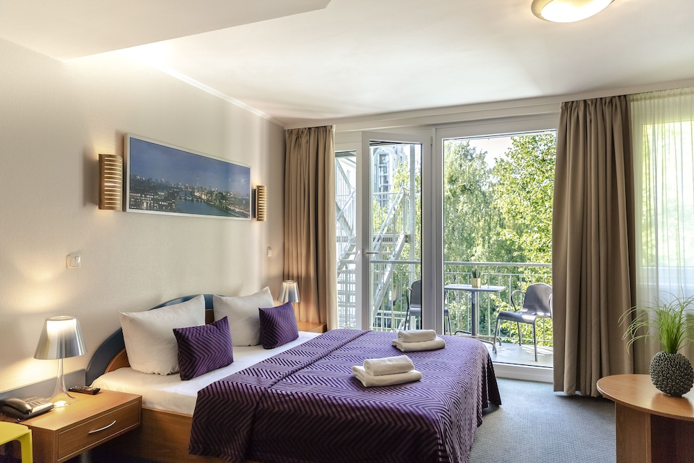 Double or Twin Room photo 2