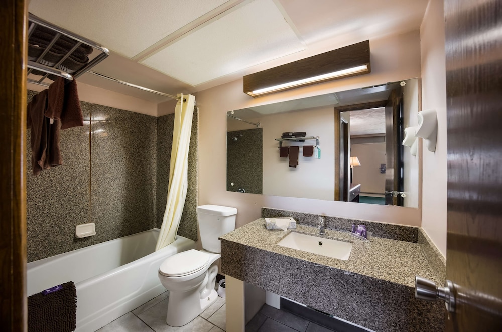 Room, 2 Queen Beds - Photo 20