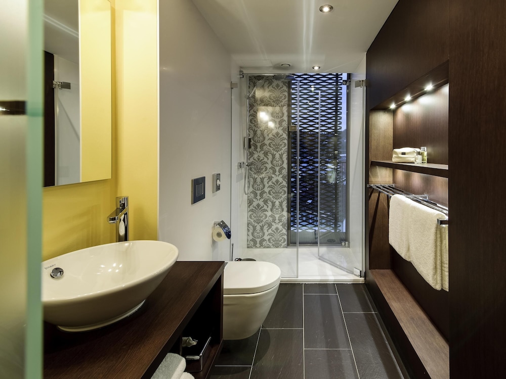 Suite (Styles) - Photo 9