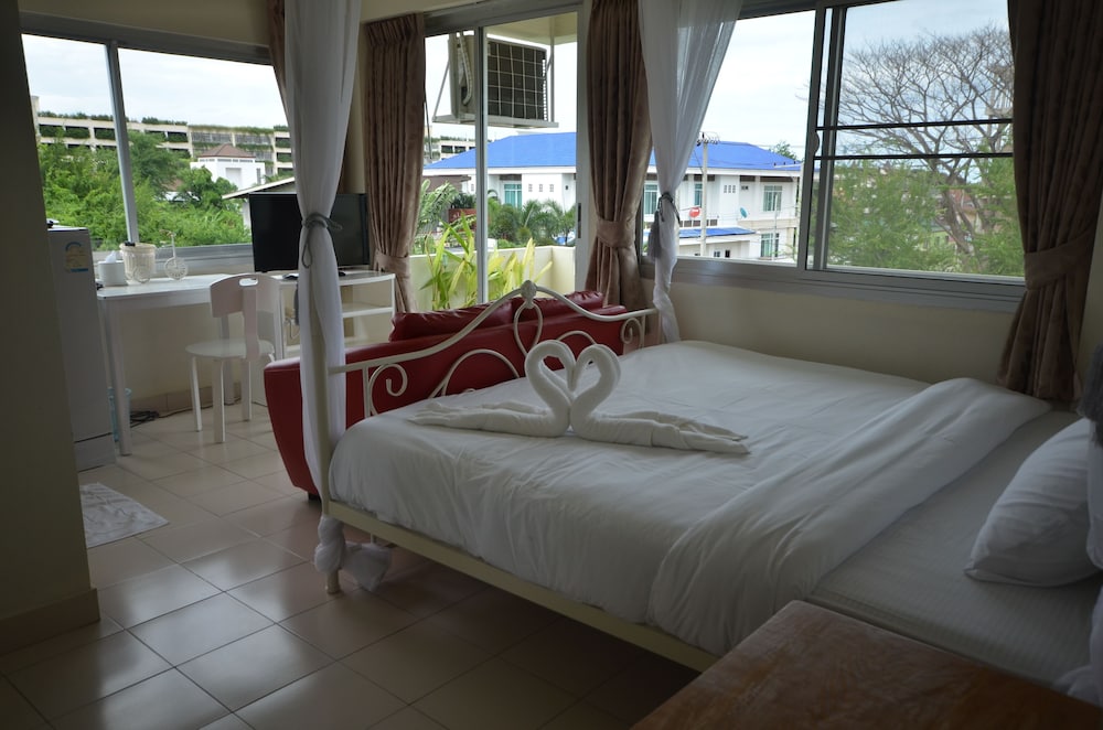 Deluxe Room, 1 Double Bed photo 2