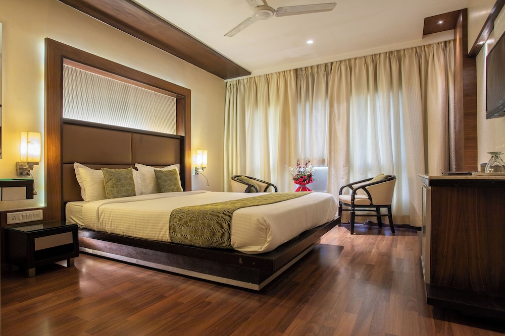 Signature Room photo 1