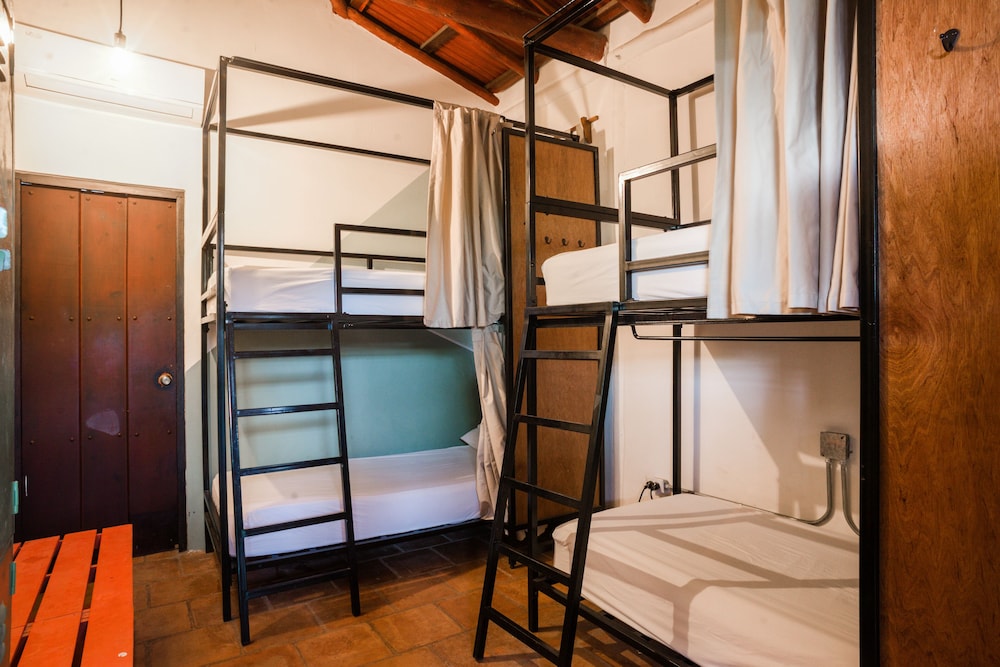 4 Bed Mixed Community Dorm photo 2