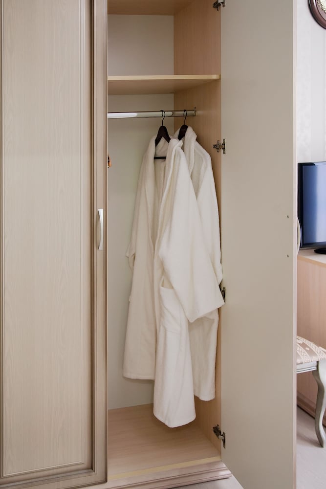 Standard Room, 1 Double or 2 Twin Beds photo 2