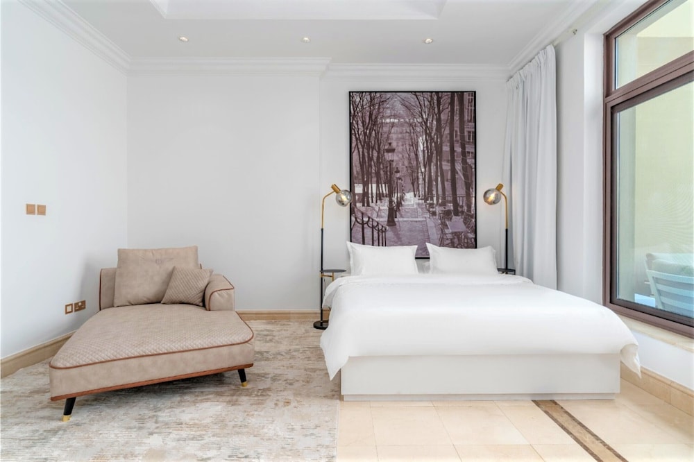 Apartment (3 Bedrooms)
