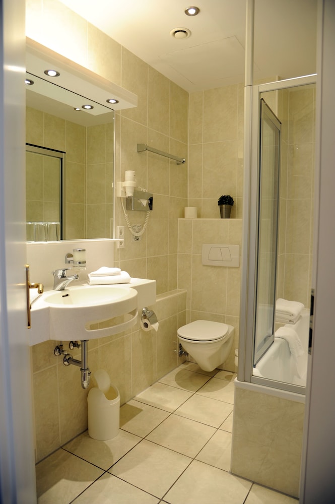 Comfort Double Room Single Use photo 3