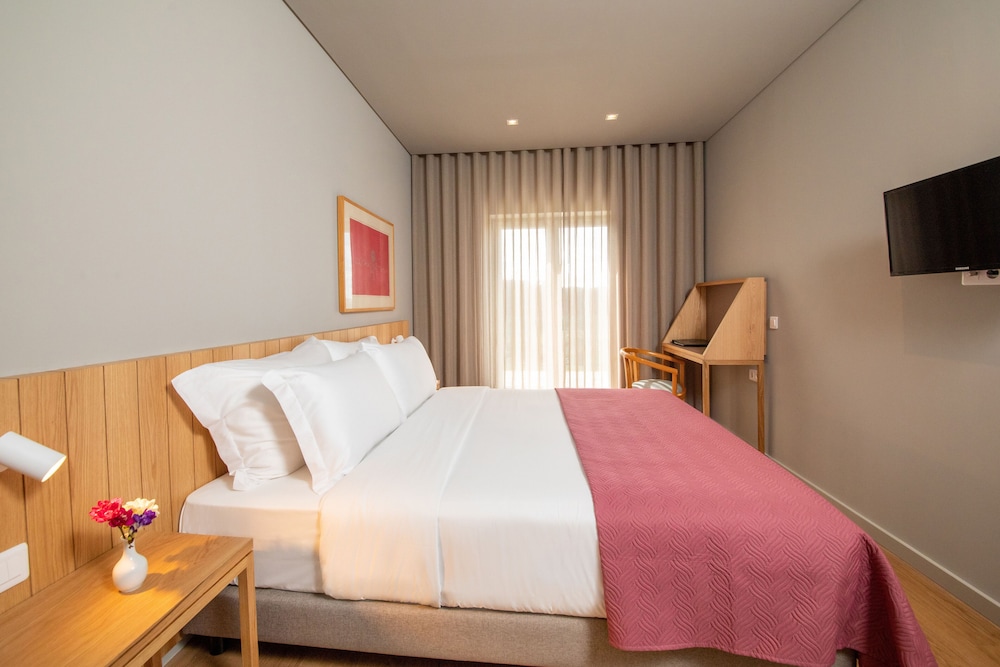 Room - Photo 4