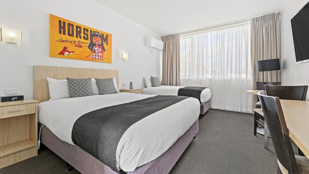 Deluxe Room - Photo 1