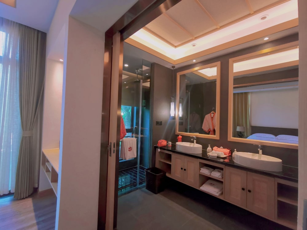 Deluxe Villa, 3 Bedrooms, Accessible, Courtyard View photo 3